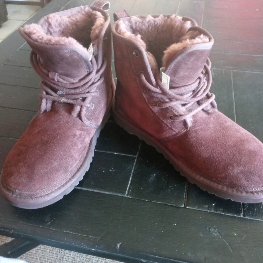 Brand new mens brown uggs